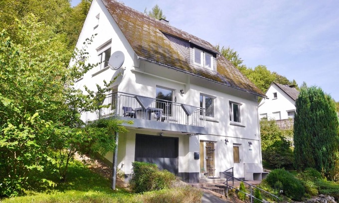 Brilon-Wald Apartment | Ferienhaus "Hammerhütte"