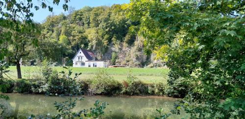 Luegde House | Ferienhaus Katharina - Urlaub Unter den Klippen