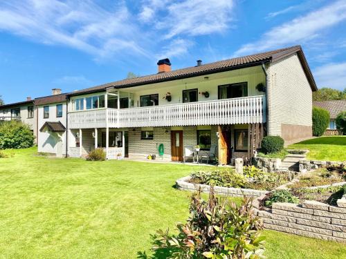 Skruv House | Ferienhaus mit Sauna nah zum Bade- und Angelsee