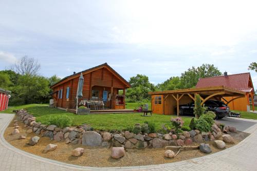 Gross Nemerow House | Ferienhaus Tollenseheim SEE 6162