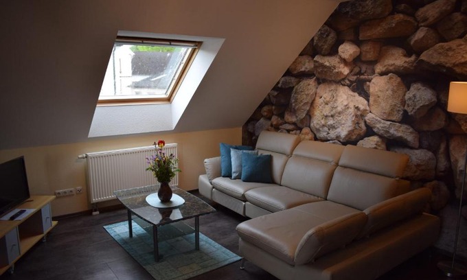 Billigheim-Ingenheim House | Ferienhaus & Weingut am Steingebiss