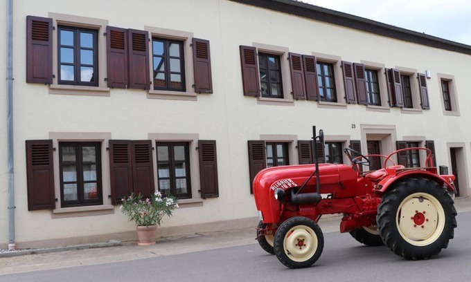 Perl Apartment | Ferienhaus zum roten Traktor - vacation home, shower, WC, 3 bedrooms