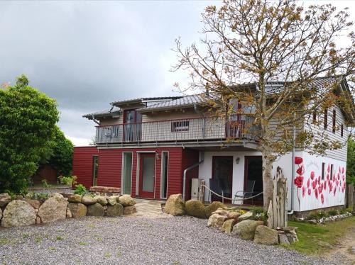 Neddesitz House | Ferienhaus "Zur alten Bäckerei Rügen"