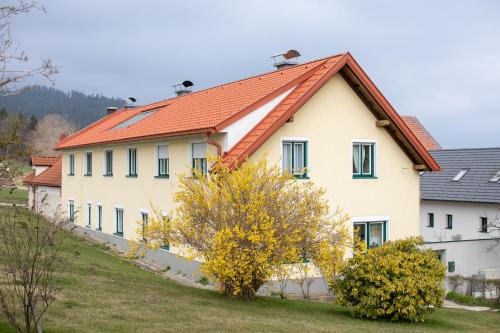 Hollenthon Apartment | Feriennest Zehetbauer