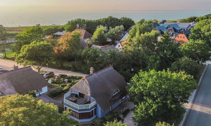 Ostseebad Ahrenshoop Apartment | Ferienwohnung in Zentraler Lage und nur Wenige Schritte bis zum Strand