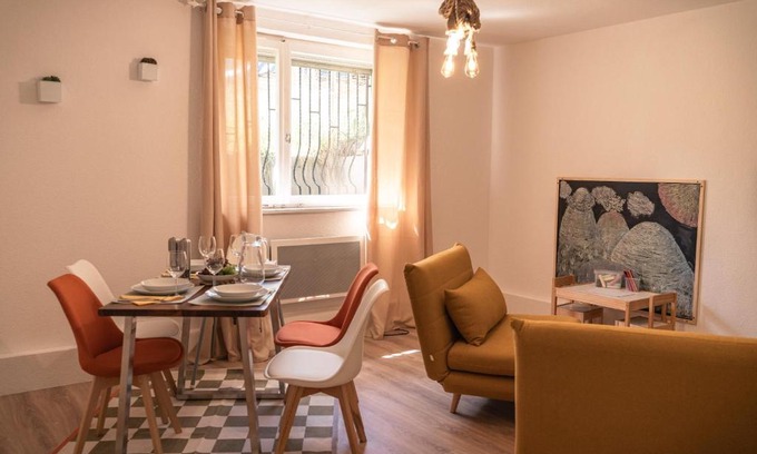 West Mooswald Apartment | Ferienwohnung Naturini
