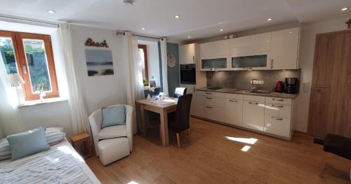 Vogtareuth Apartment | Ferienwohnung 1 Rinser mittig in Vogtareuth