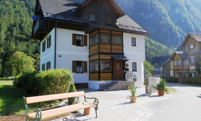 Hallstatt Apartment | Ferienwohnung Aschauer