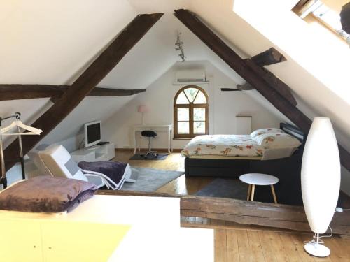Grefrath Apartment | Ferienwohnung auf denkmalgeschütztem Sturmhof