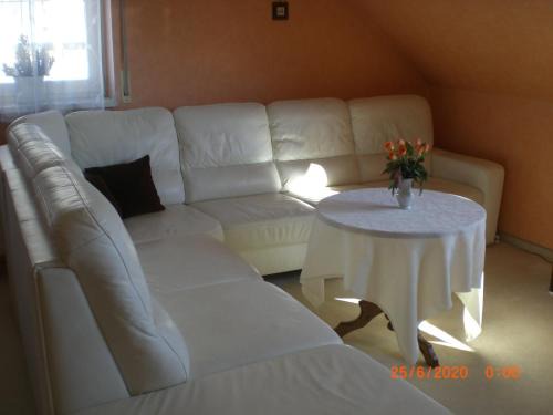 Kranichfeld Apartment | Ferienwohnung Böhm