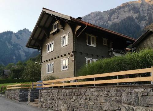 Dalaas Apartment | Ferienwohnung Becker