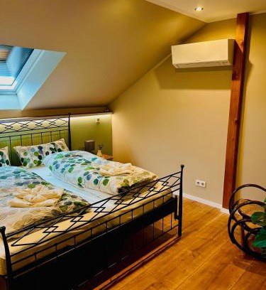 Naumburg Apartment | Ferienwohnung "Bei Freunden"