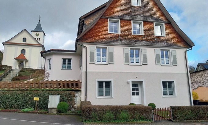 Stuehlingen Apartment | Ferienwohnung Bettina - Gemütliche 40 qm für 2 Personen, Stühlingen-schwaningen