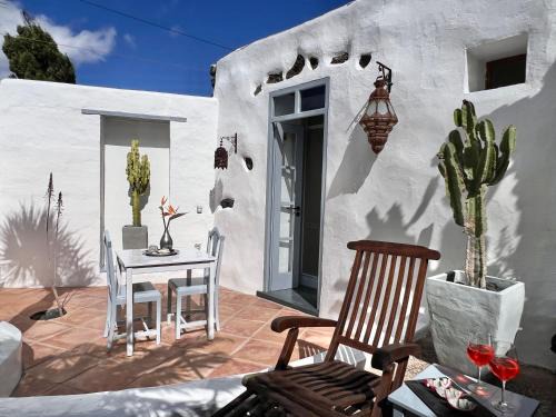 Uga Apartment | Ferienwohnung Casita Aloe In Uga