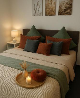 Iversheim Apartment | Ferienwohnung Elya, Ihre Auszeit zwischen Therme, Outlet, Natur