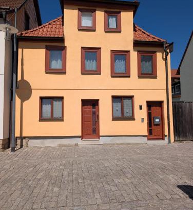 Hildburghausen Apartment | Ferienwohnung ,Hinter der Mauer'