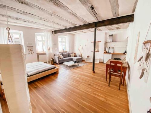 Klingenmuenster Apartment | Ferienwohnung in maison de grès
