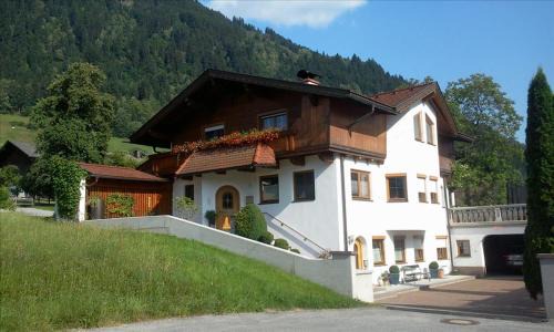 Hart im Zillertal Apartment | Ferienwohnung Kreidl Ilse