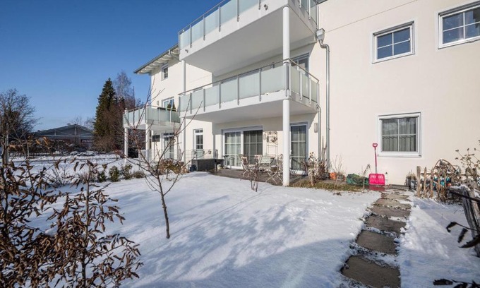 Otterfing Apartment | Ferienwohnung Lausbub