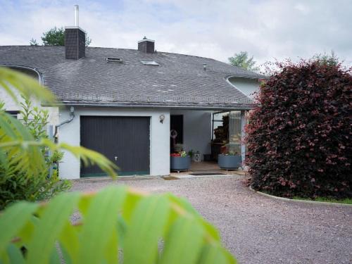 Losheim am See Apartment | Ferienwohnung Maya
