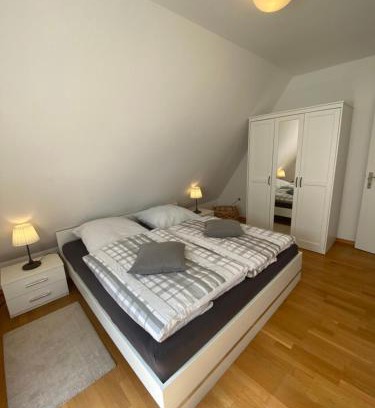 Dietrichsfeld Apartment | Ferienwohnung mit Balkon und eingezäunten Garten