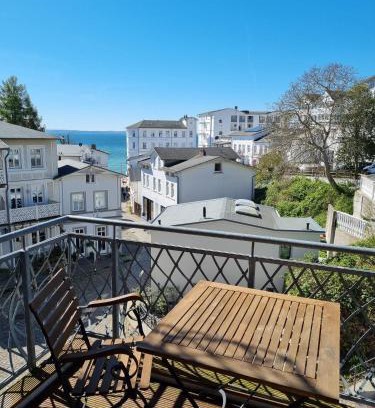 Sassnitz Apartment | Ferienwohnung mit Meerblick & 2 Balkonen