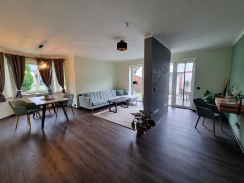 Cottbus Apartment | Ferienwohnung Ströbitzer Wiesen