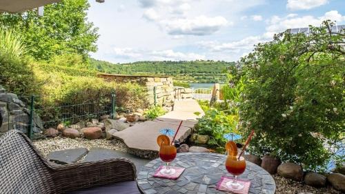 Schalkenmehren Apartment | Ferienwohnung Studio Vulkanpanorama - im Maarberg Resort - in Schalkenmehren am See