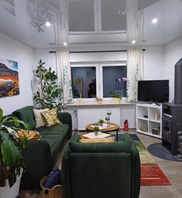 Hinterweidenthal Apartment | Ferienwohnung Unterm Rappenfels