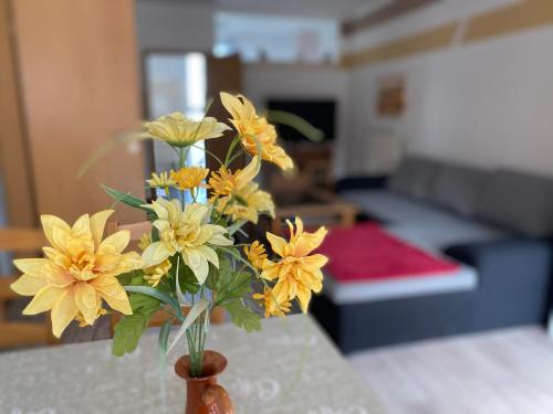 Alkersleben Apartment | Ferienwohnung Weißkopf