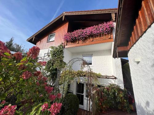 Pfaffing Apartment | Ferienwohnungen Christoph in der Edelweißstraße