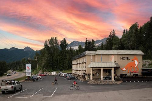East Kootenay Hotel | Fernie Fox Hotel
