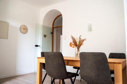 Salzbergen Apartment | FeWo 10P Küche TV WF