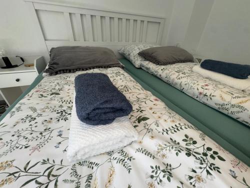 Jurgenohl Apartment | FeWo Elbo46 mit Balkon, Waschmaschine & Smart TV