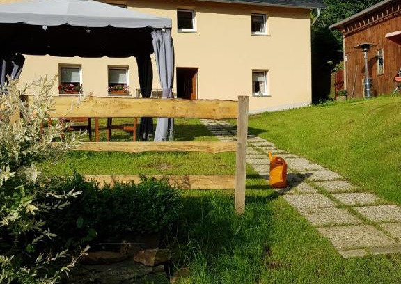 Hainewalde Apartment | FEWO Hainewalde Hühnerfarm