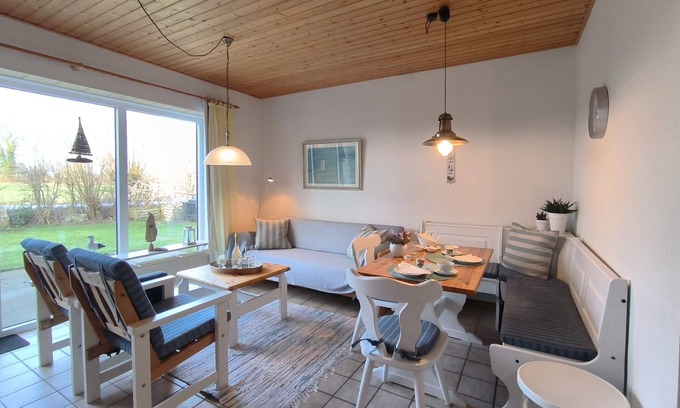 Kronsgaard Apartment | FeWo unten - Ruthenberg: cozy vacation apartments near the Baltic Sea