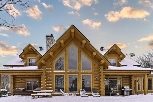 Fiddler Lake Resort Ski Chalet | Fiddler Lake Resort Chalet 93 Moose