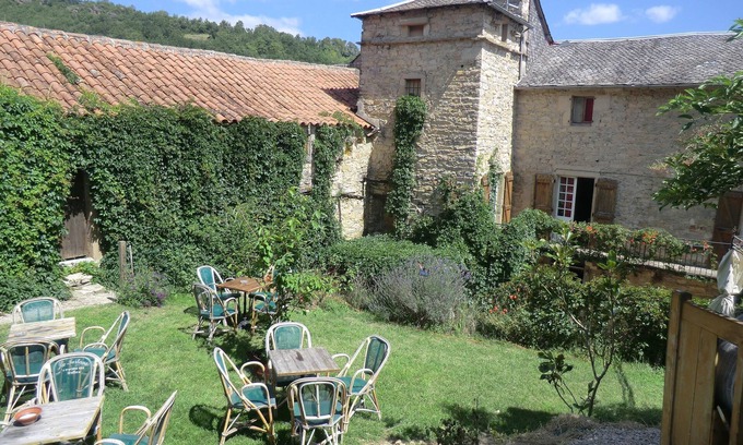 Saint-Jean-d'Alcapies House | Field Alcapies authentic SUITE (Millau viaduct/cellar of Roquefort)
