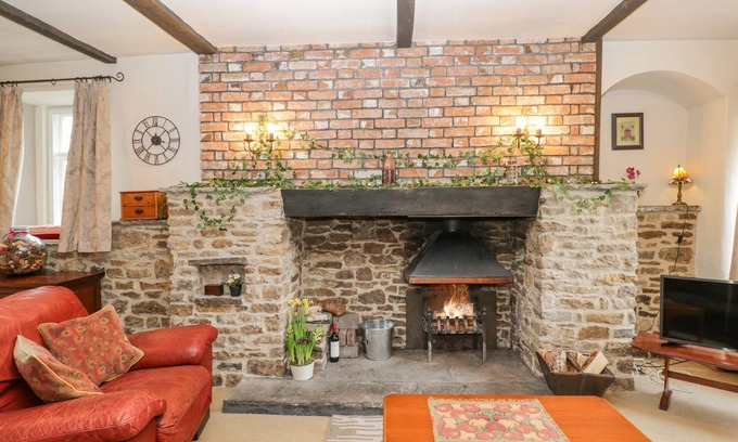 Cannards Grave Cottage | Field Cottage