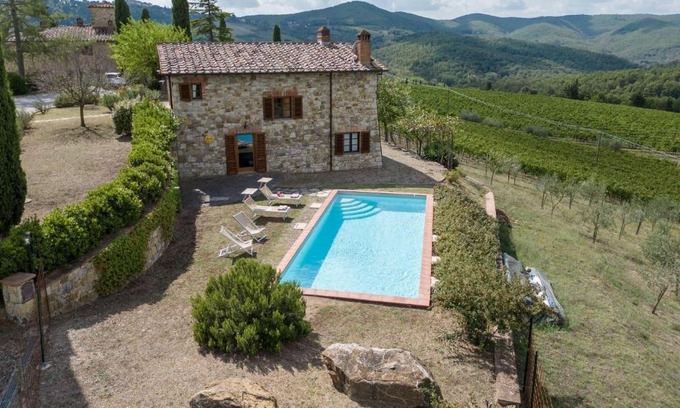 Radda in Chianti Villa | Fienile al Corno