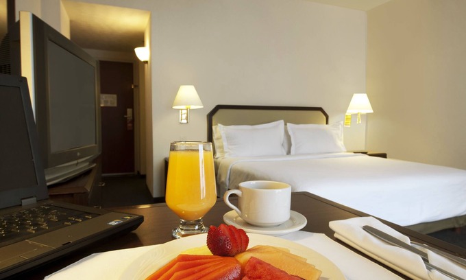 Toluca Hotel | Fiesta Inn Toluca Tollocan