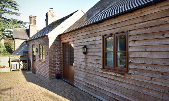 Wollerton Cottage | Finest Retreats | Disabled-Friendly Farm Cottage