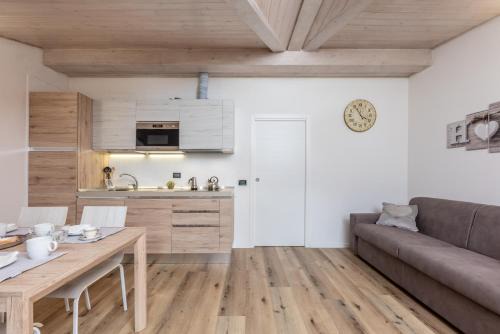 Andalo Apartment | Fiore del Brenta 1 a 50 m dalla fermata dello skibus gratuito