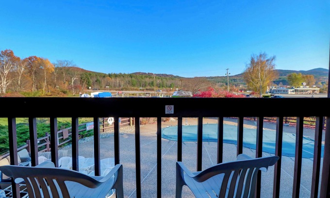 Gilford Hotel | Fireside Inn & Suites Gilford