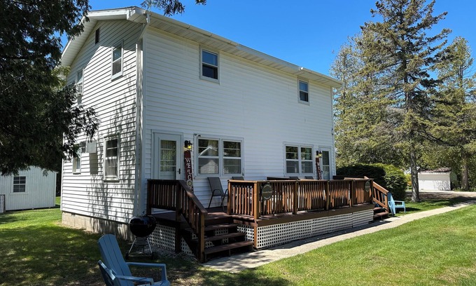 Ephraim Cottage | Fireside South @Ephraim Beach on Ephraim Village Cottages Resort