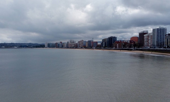 Gijon City Centre Apartment | FIRST LINE BEACH APARTMENT (WIFI)