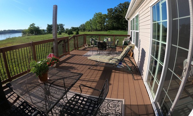 Roberts County House | Fishing & Seclusion - The North End Big Stone Lake