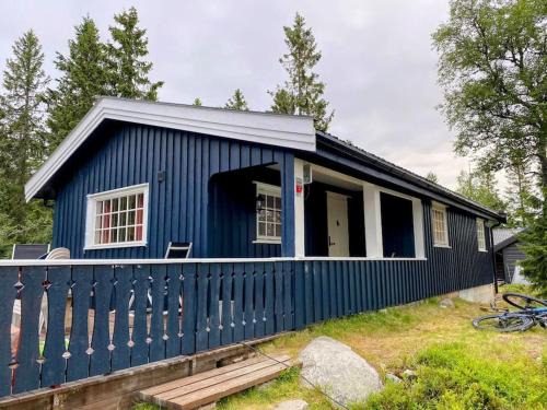 Loten Municipality House | Fjellkos og ro på Budor 4 roms hytte med peis og wifi