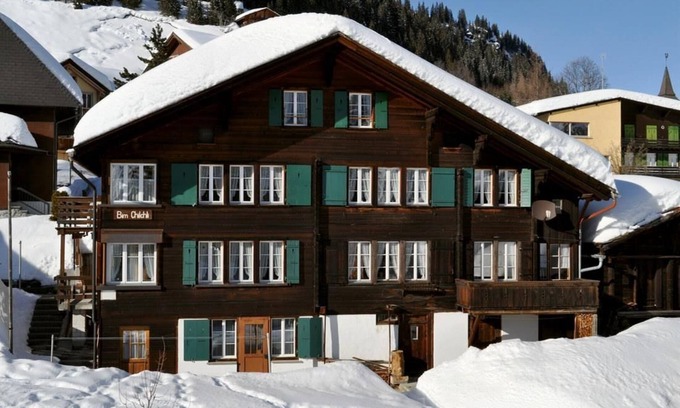 Murren Apartment | Flat East in Chalet Bim Chilchli