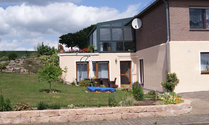 Bleialf Apartment | Flat "Lenz" with garden, barbecue and terrace